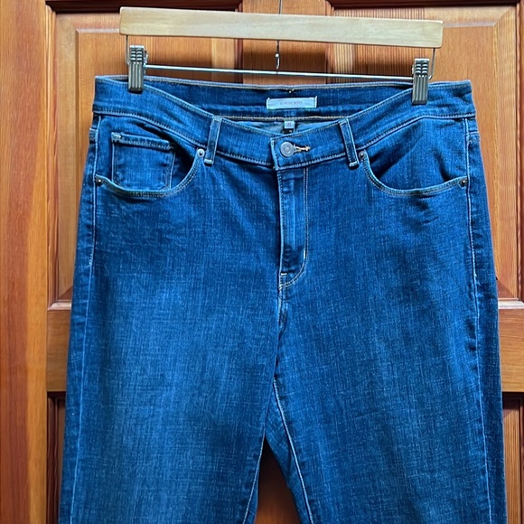 Levi’s classic boot cut jeans size 31 - Picture 5 of 13